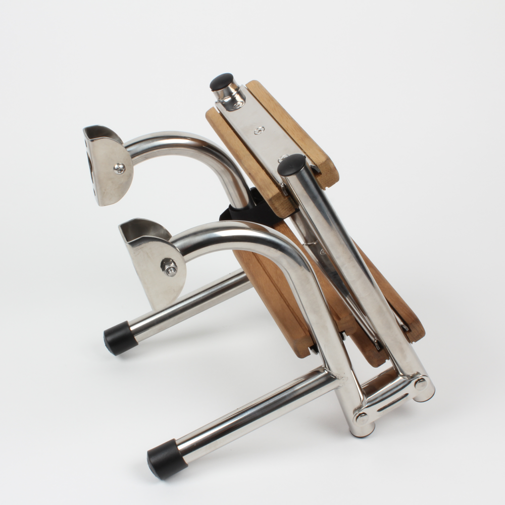 Art. 141.04 Scaletta in acciaio inox con gradini in teak