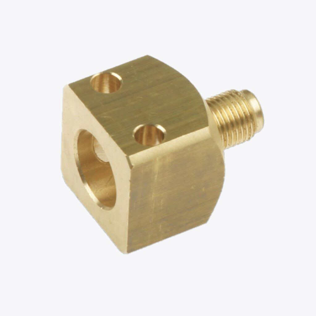 Art. X.332 Adattatore per cavi C.614